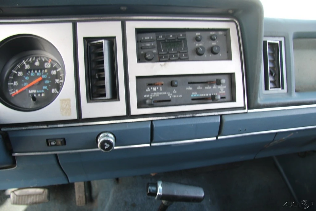 1986 Ford Bronco II - Image 18 of 24