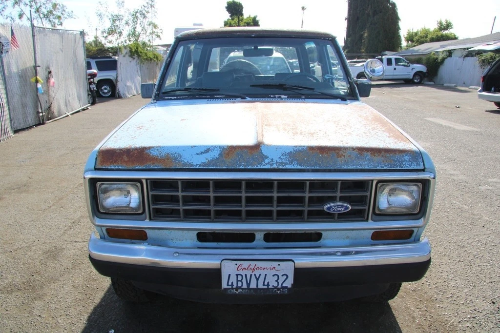 1986 Ford Bronco II - Image 11 of 24