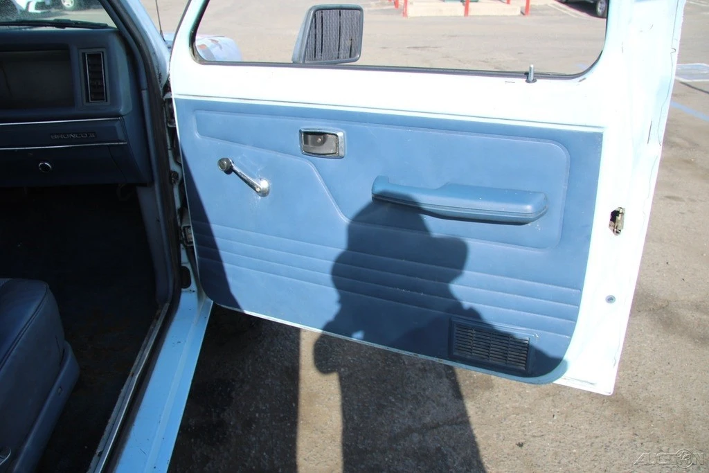1986 Ford Bronco II - Image 24 of 24