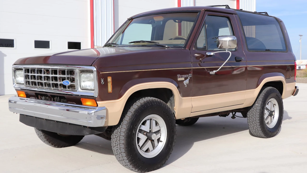 1986 Ford Bronco II - Image 11 of 11