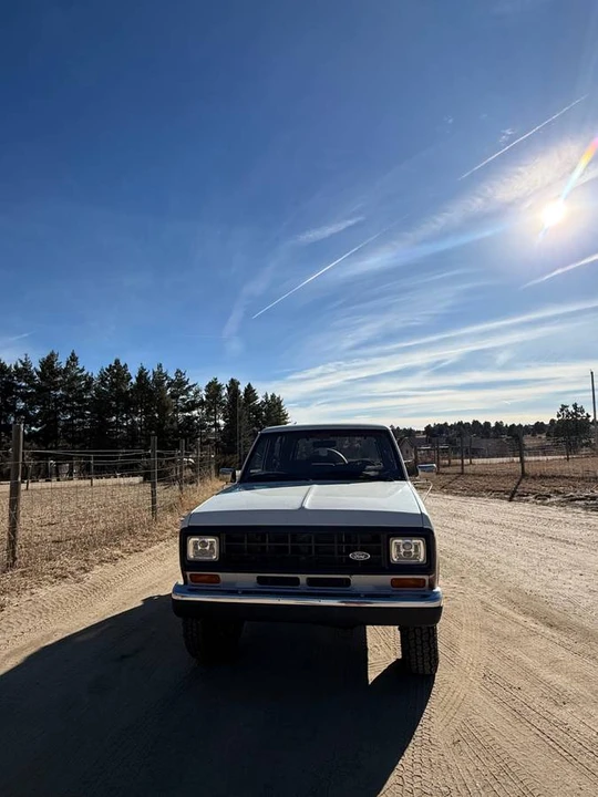 1986 Ford Bronco II - Image 8 of 10