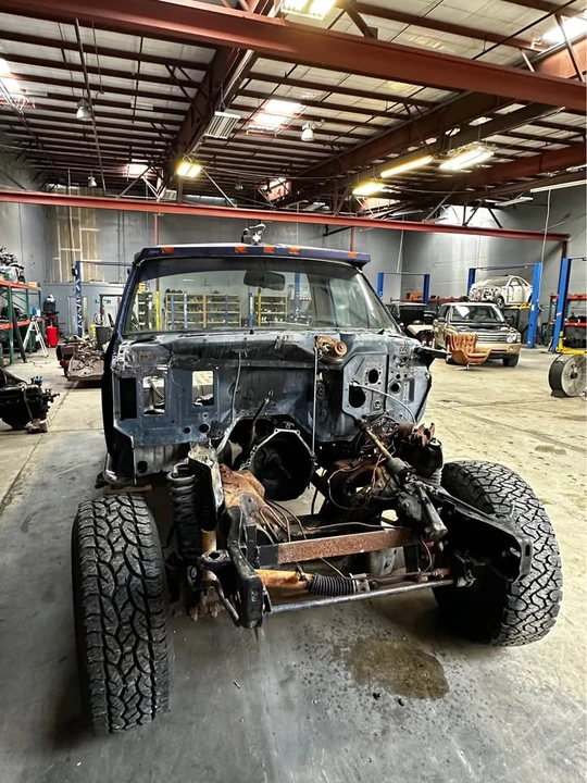 1986 Ford Bronco 3rd Gen - Image 2 of 12