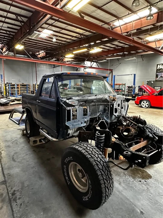 1986 Ford Bronco 3rd Gen - Image 3 of 12