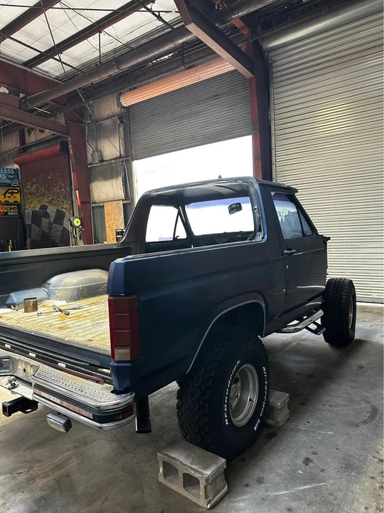 1986 Ford Bronco 3rd Gen - Image 6 of 12