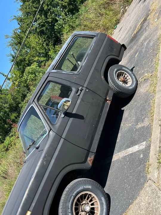 1986 Ford Bronco 3rd Gen - Image 3 of 9