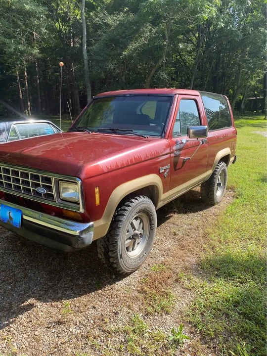 1986 Ford Bronco 3rd Gen - Image 2 of 8