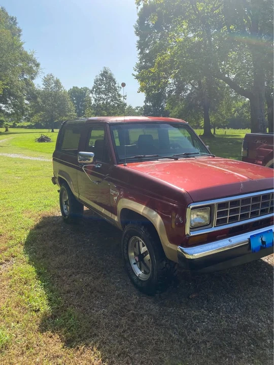 1986 Ford Bronco 3rd Gen - Image 5 of 8
