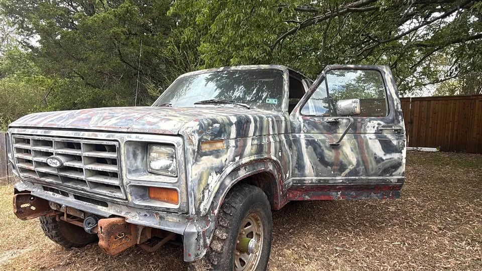 1986 Ford Bronco 3rd Gen - Image 2 of 7