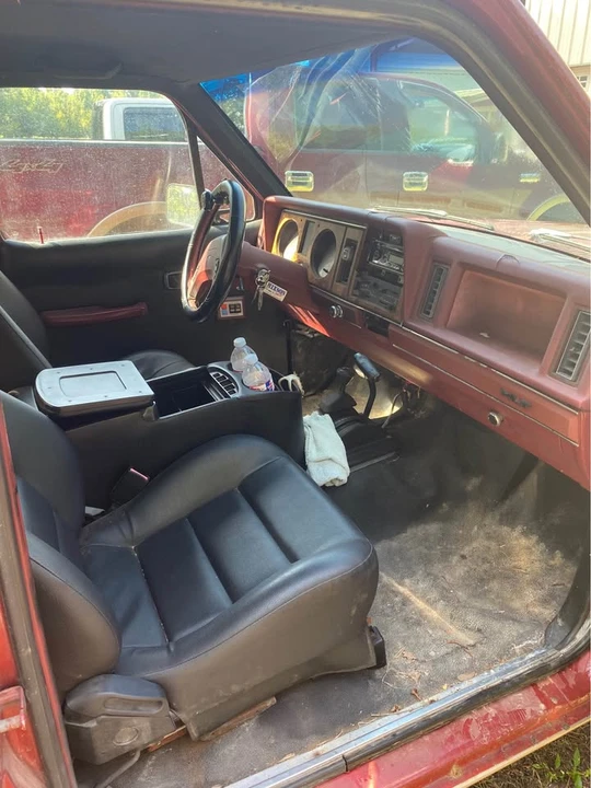 1986 Ford Bronco 3rd Gen - Image 6 of 8