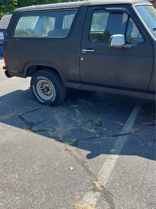 1986 Ford Bronco 3rd Gen - Image 5 of 9