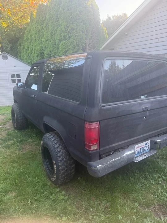 1986 Ford Bronco 3rd Gen - Image 2 of 8