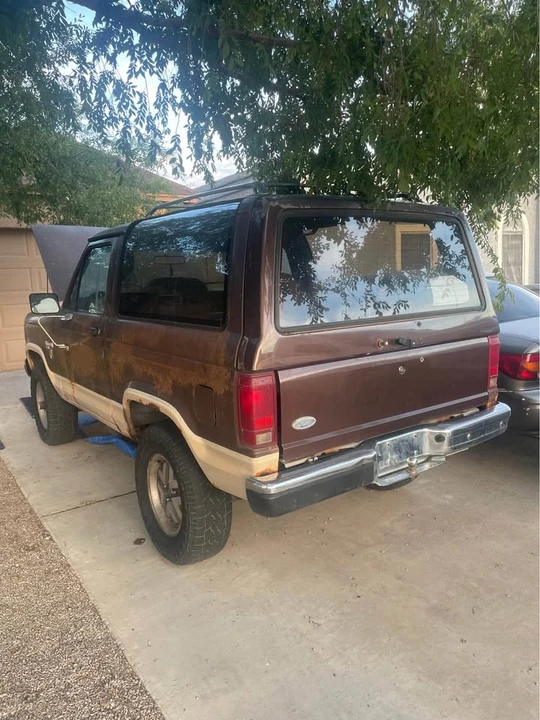 1986 Ford Bronco 3rd Gen - Image 2 of 18