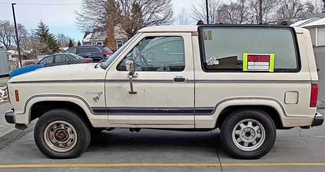 1986 Ford Bronco Outer Banks Sport Utility 2D