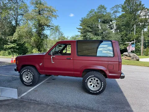 1986 Ford Bronco Sport Badlands Sport Utility 4D