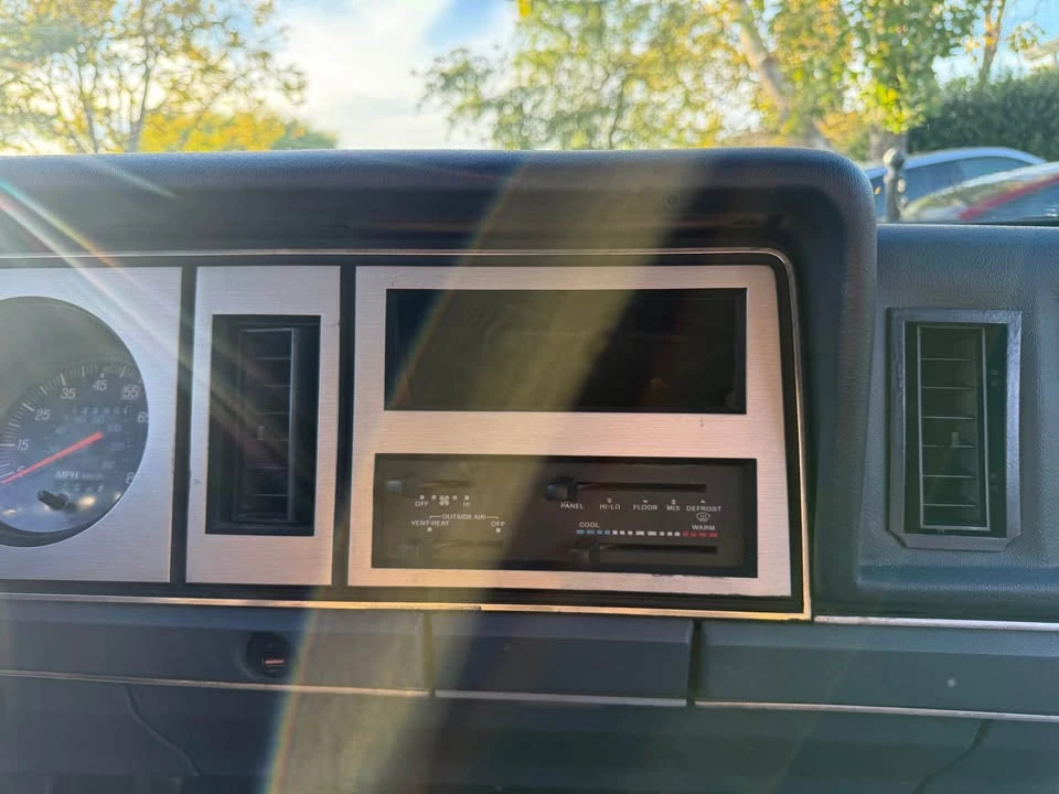 1986 Ford Bronco 3rd Gen - Image 12 of 20