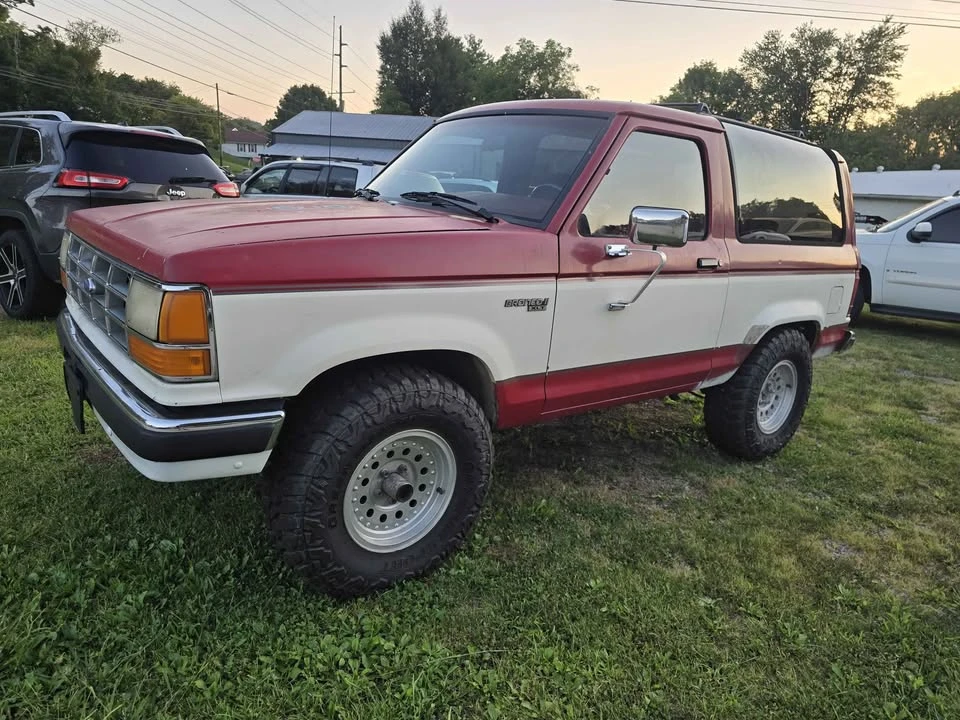 1986 Ford Bronco 3rd Gen - Image 4 of 12