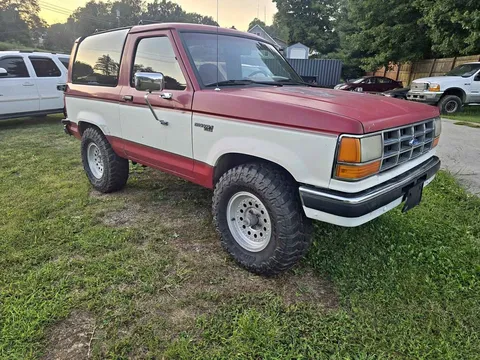 1986 Ford Bronco Sport Utility 2D