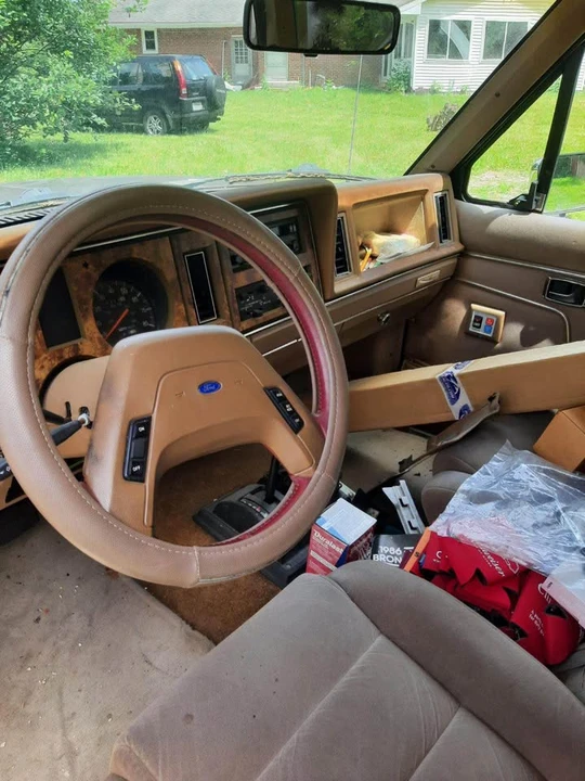 1986 Ford Bronco 3rd Gen - Image 10 of 14