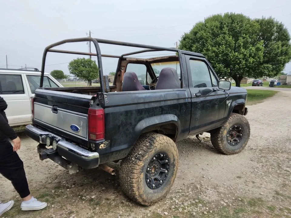 1986 Ford Bronco 3rd Gen - Image 3 of 5