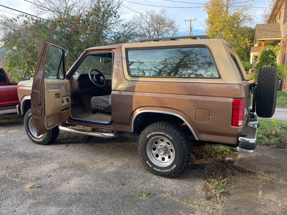 1986 Ford Bronco 3rd Gen - Image 2 of 11