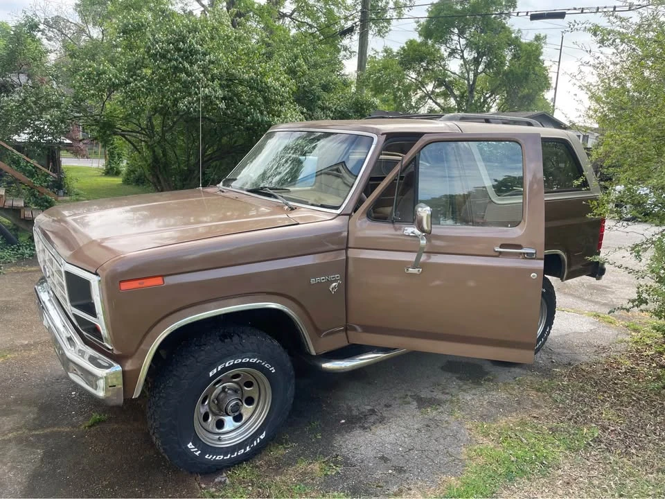 1986 Ford Bronco 3rd Gen - Image 3 of 11