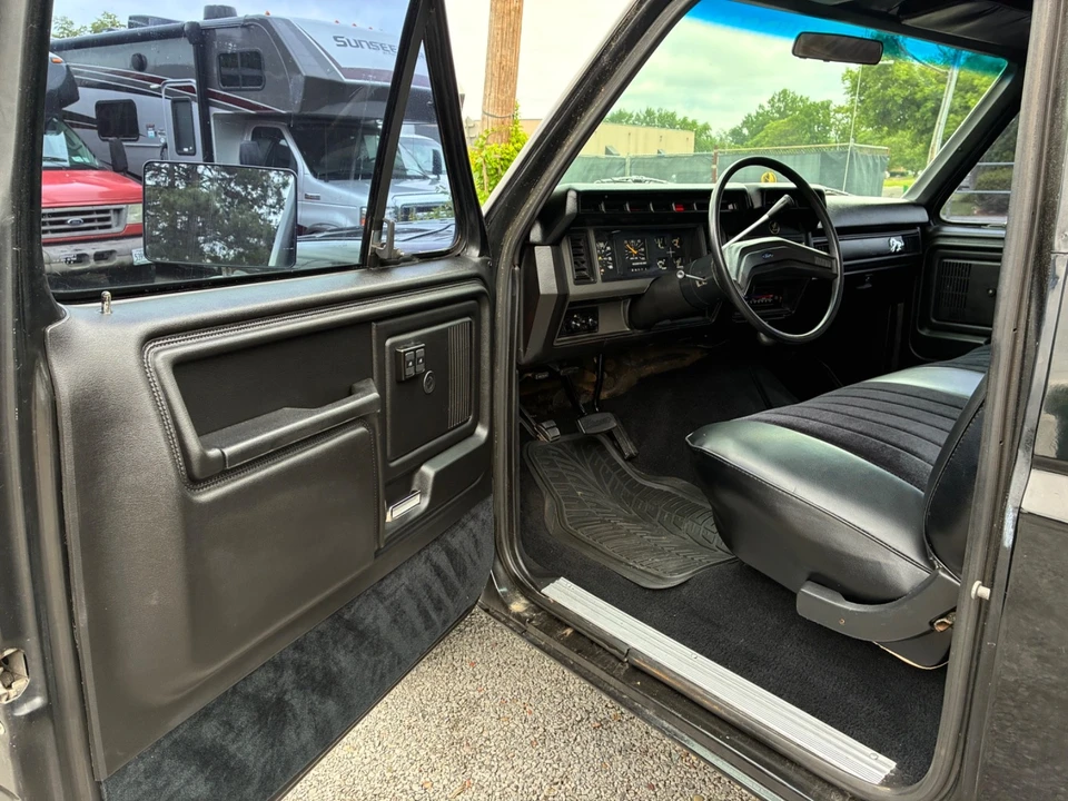 1986 Ford Bronco 3rd Gen - Image 10 of 24
