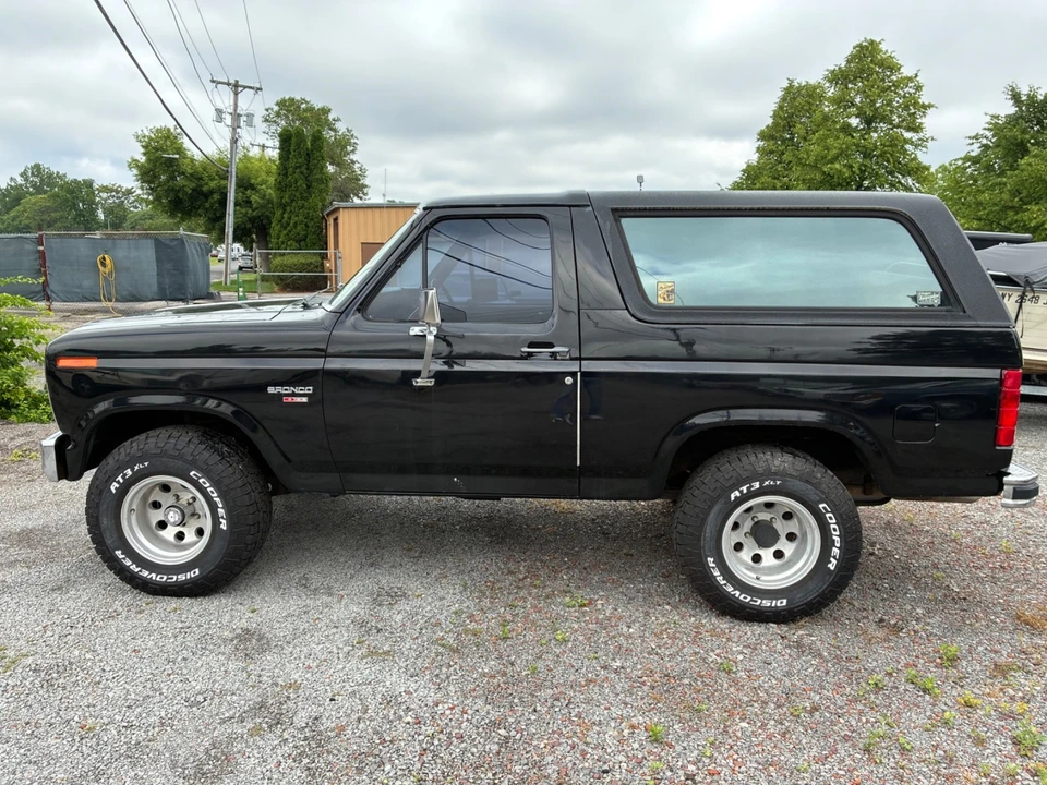 1986 Ford Bronco 3rd Gen - Image 6 of 24