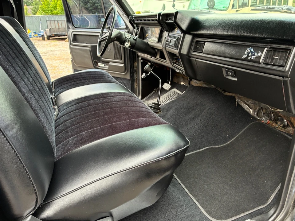 1986 Ford Bronco 3rd Gen - Image 17 of 24