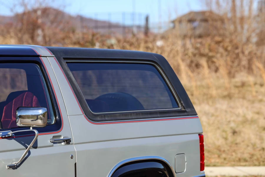 1986 Ford Bronco 3rd Gen - Image 14 of 31