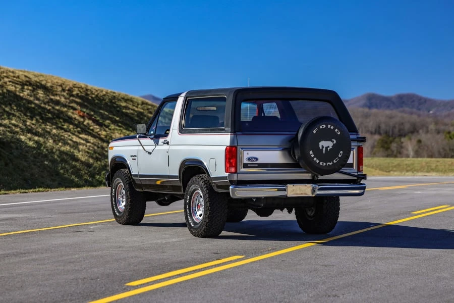 1986 Ford Bronco 3rd Gen - Image 10 of 31