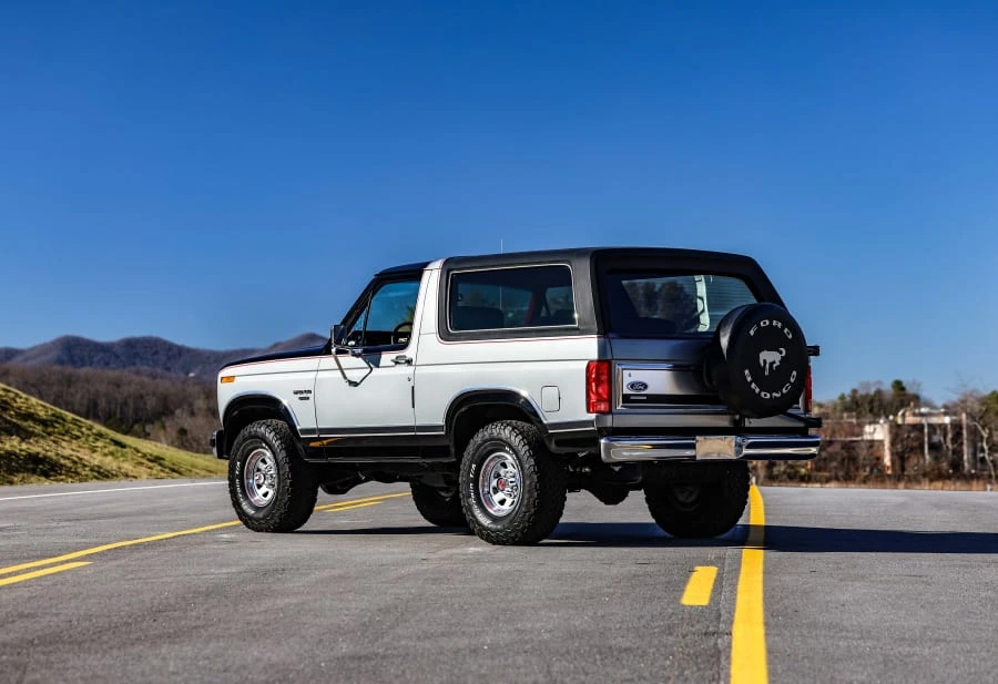 1986 Ford Bronco 3rd Gen - Image 13 of 31