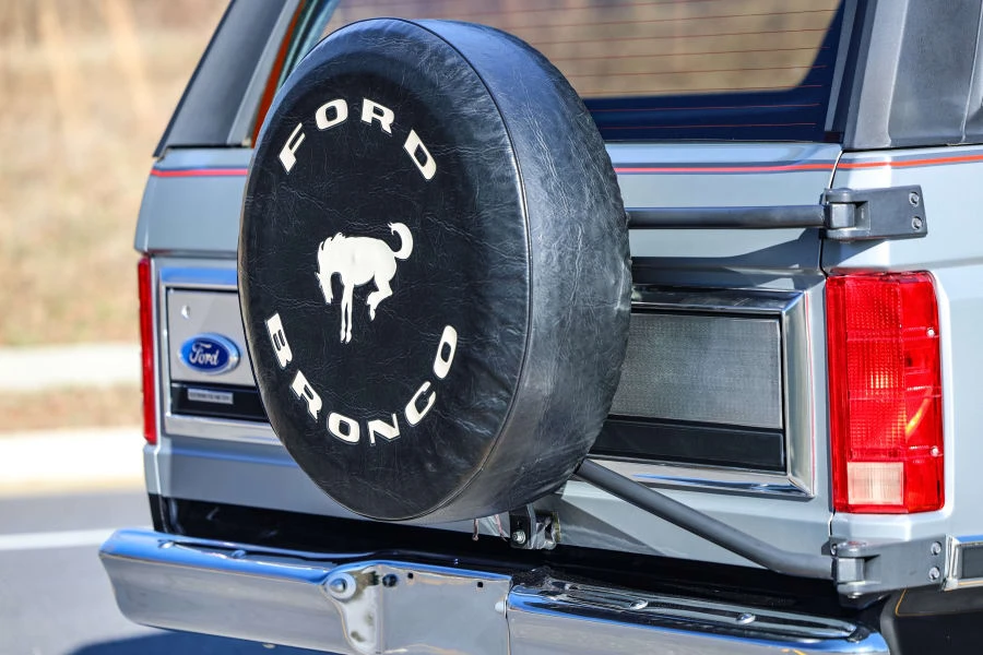 1986 Ford Bronco 3rd Gen - Image 17 of 31
