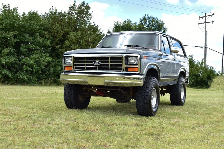 1986 Ford Bronco 3rd Gen - Image 2 of 3