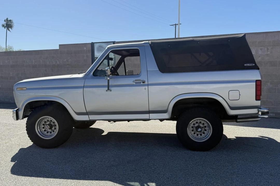 1986 Ford Bronco 3rd Gen - Image 3 of 7