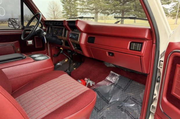 1986 Ford Bronco 3rd Gen - Image 5 of 7