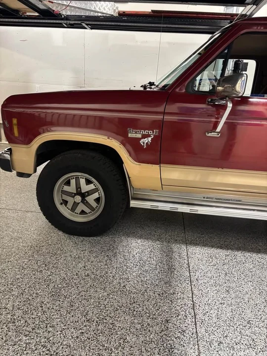 1986 Ford Bronco 3rd Gen - Image 2 of 15