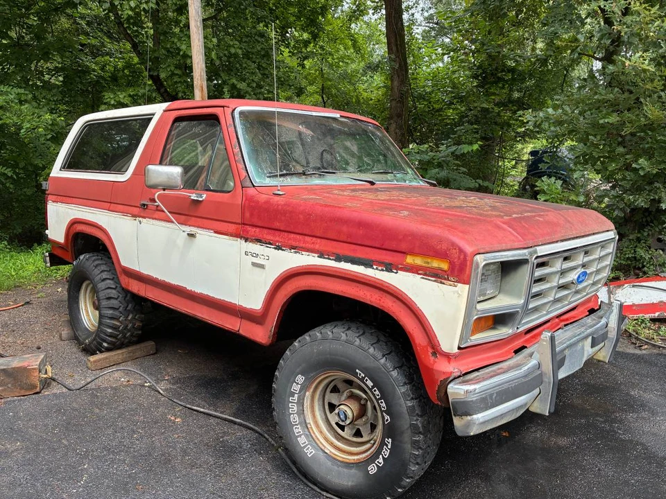 1986 Ford Bronco 3rd Gen - Image 3 of 15