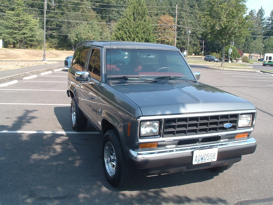 1986 Ford Bronco II - Image 13 of 31