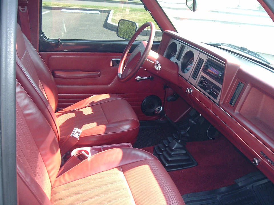 1986 Ford Bronco II - Image 19 of 31