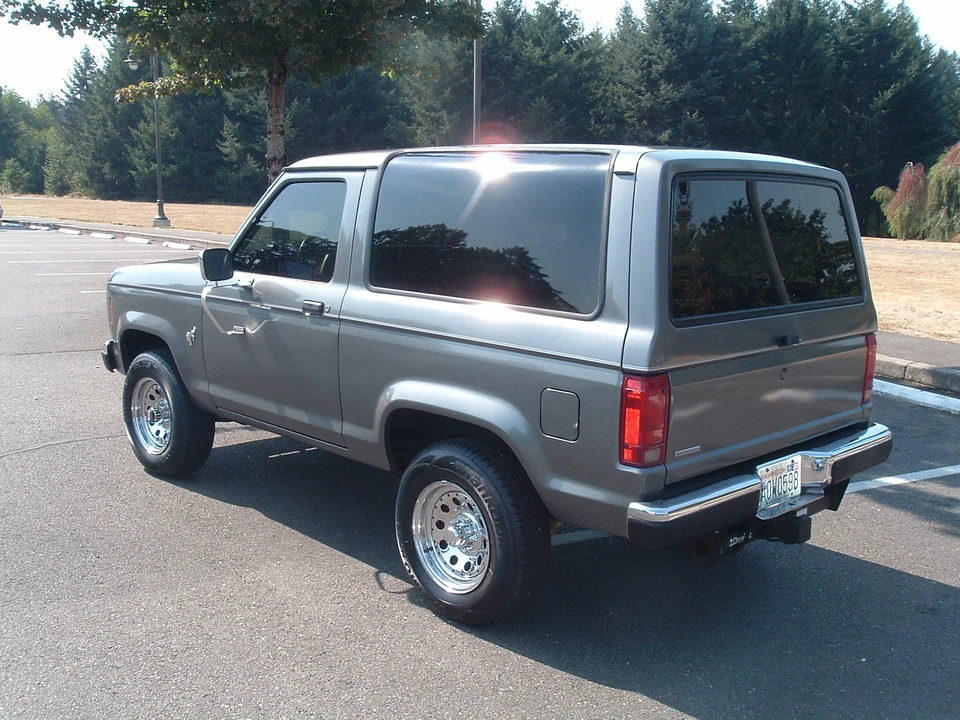 1986 Ford Bronco II - Image 6 of 31