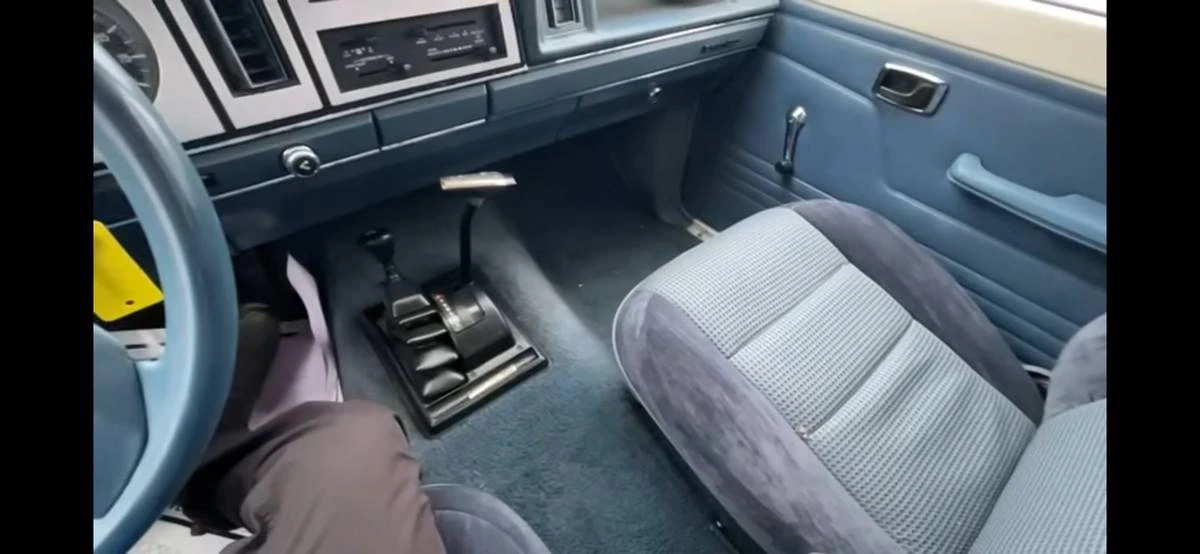 1986 Ford Bronco 3rd Gen - Image 12 of 17