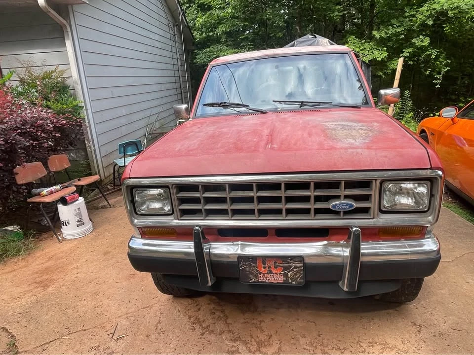 1986 Ford Bronco 3rd Gen - Image 2 of 8
