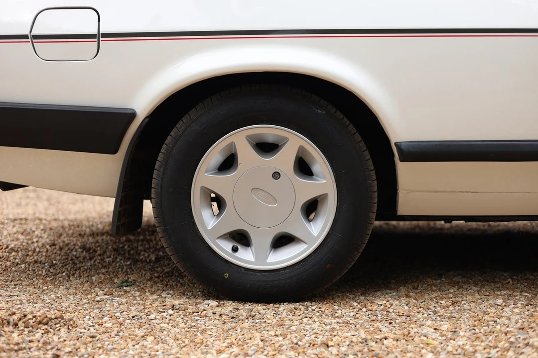 1986 Ford - Image 16 of 30