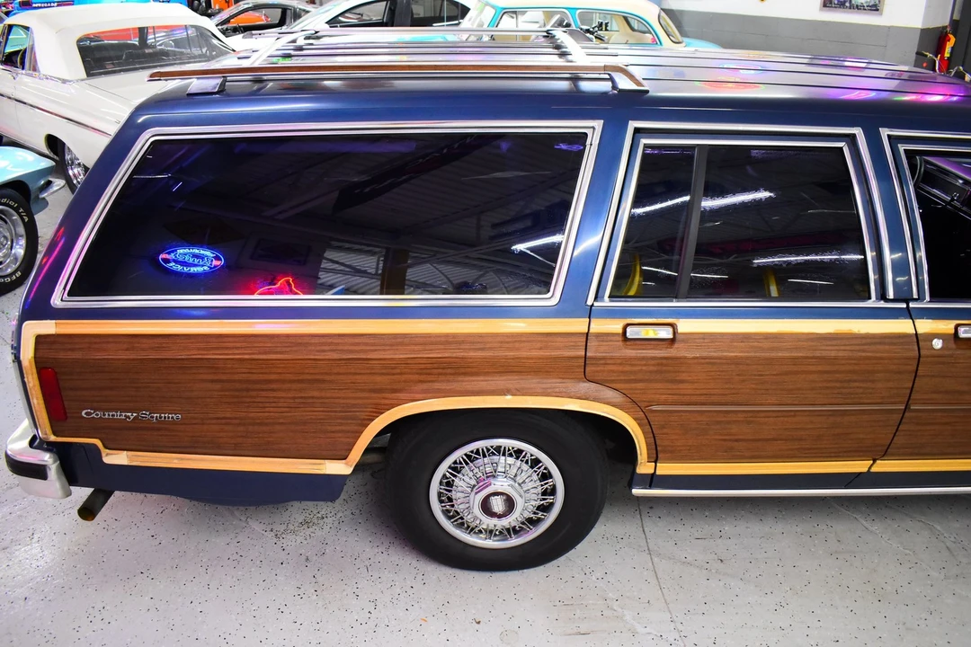 1986 Ford Country Squire - Image 6 of 20