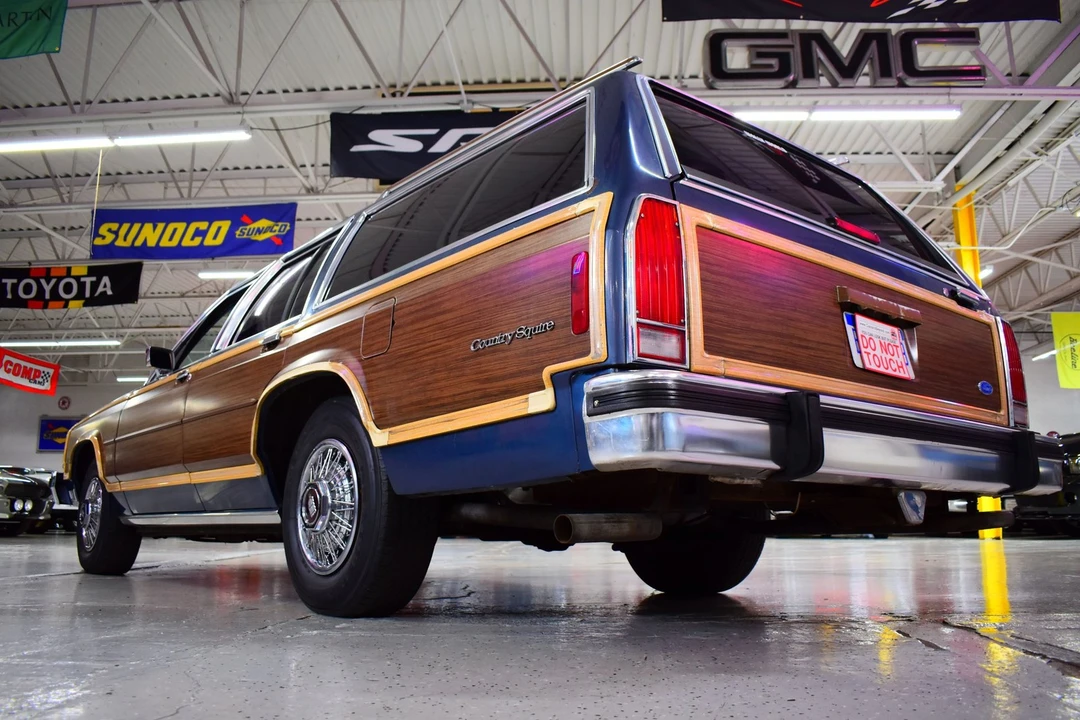 1986 Ford Country Squire - Image 15 of 20