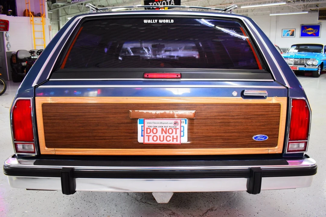 1986 Ford Country Squire - Image 12 of 20