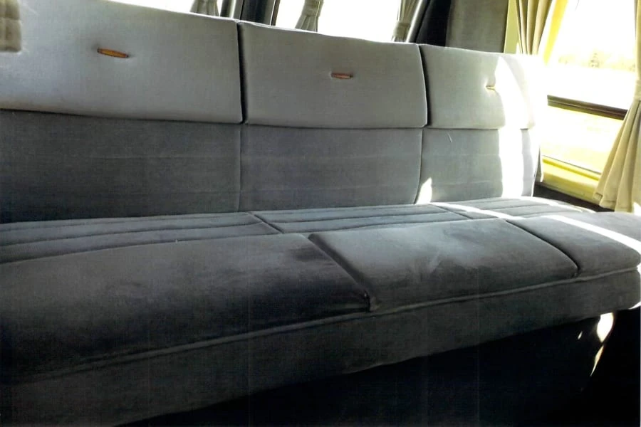 1986 Ford Econoline Van - Image 9 of 13