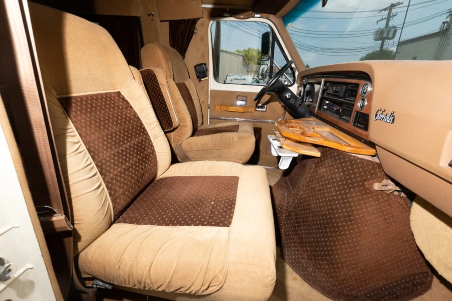1986 Ford Econoline Van - Image 24 of 31