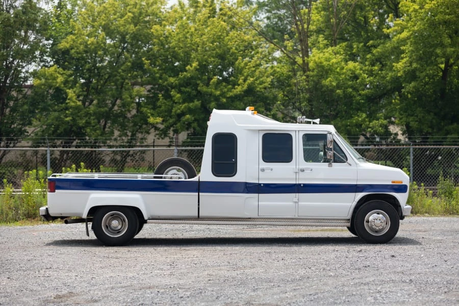 1986 Ford Econoline Van - Image 2 of 31