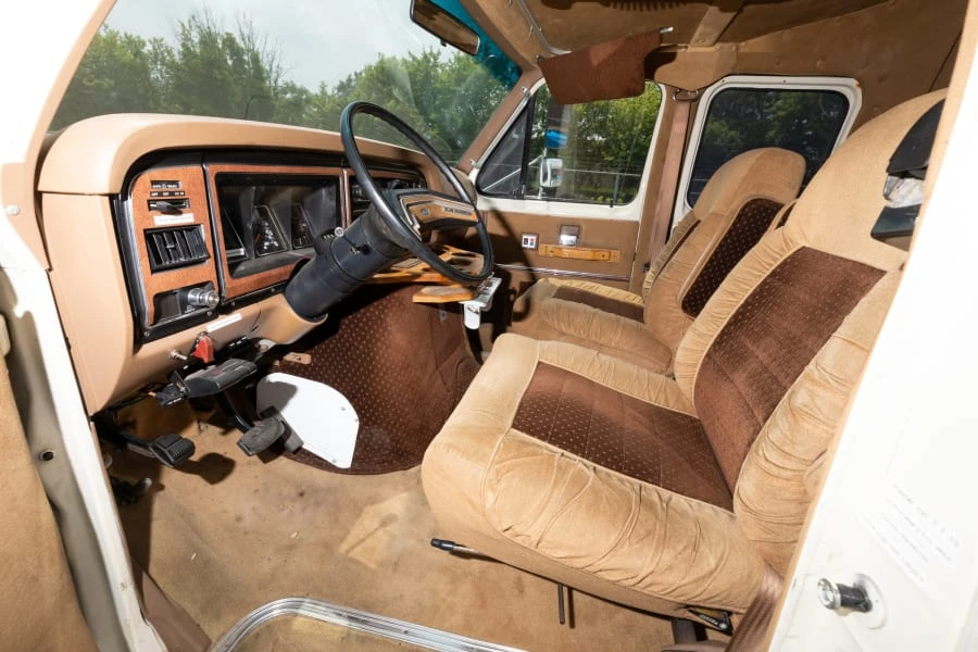 1986 Ford Econoline Van - Image 23 of 31